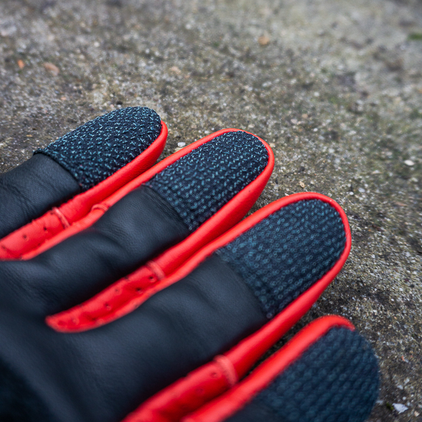 UB Gloves V3 1×1-1